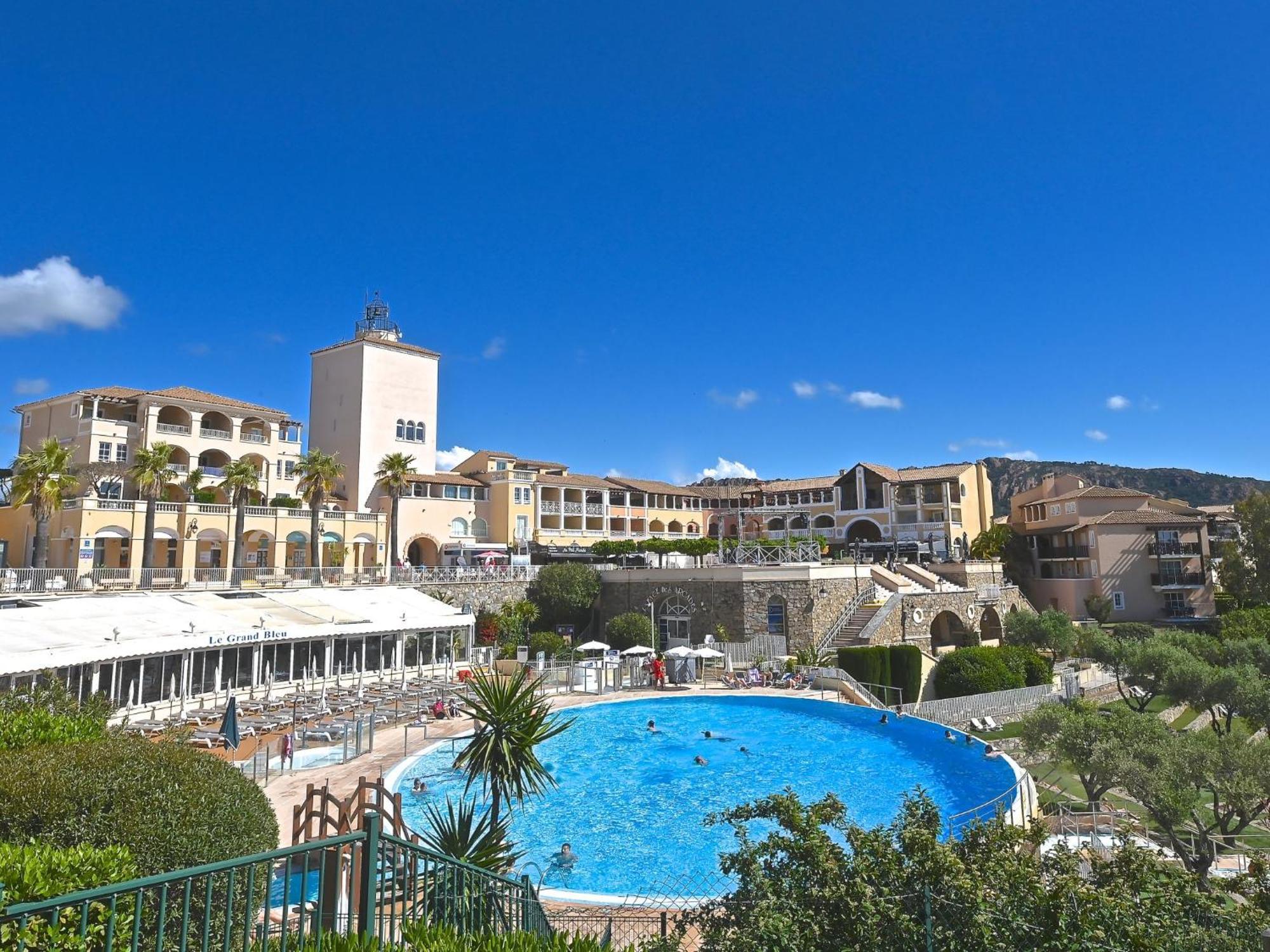 Apartment Village Cap Esterel - Le Village-52 By Interhome Saint-Raphaël Exteriör bild