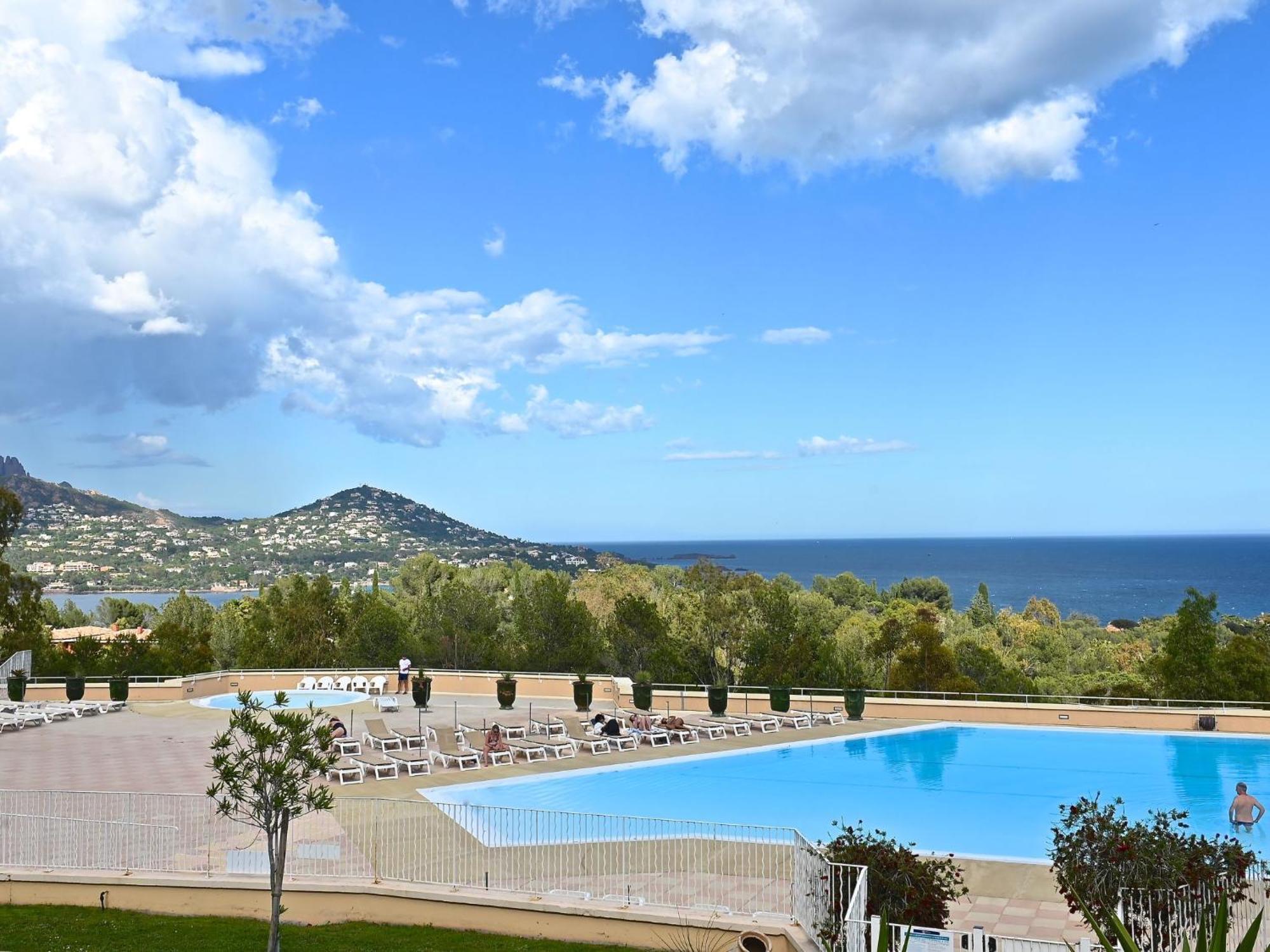 Apartment Village Cap Esterel - Le Village-52 By Interhome Saint-Raphaël Exteriör bild